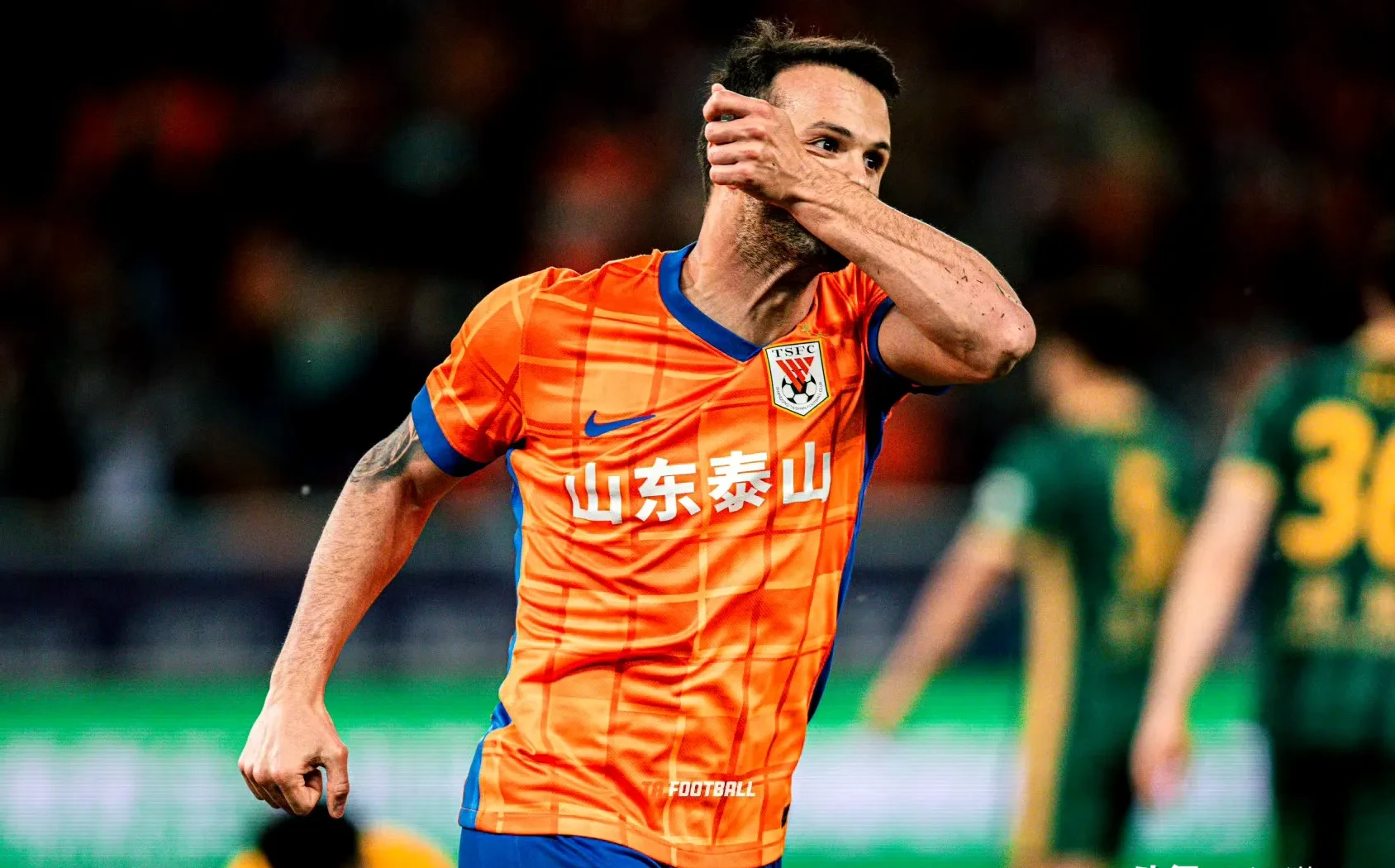 体育娱乐平台-山东泰山训练开放日，清晨豪取连胜引欢呼，法国杯在即，临场指挥获称赞的简单介绍