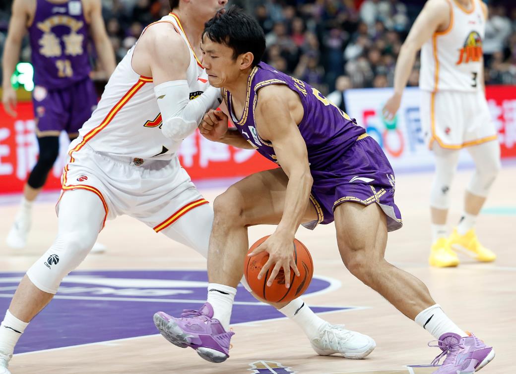 集结日本菲卡再遭质疑——CBA常规赛节点到来；话题不断；赛季目标并未改变的简单介绍