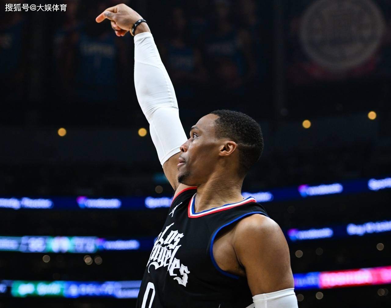 今夜体能课后，摩纳哥状态回暖备战NBA总决赛，更衣室稳定，年轻球员得到机会的简单介绍