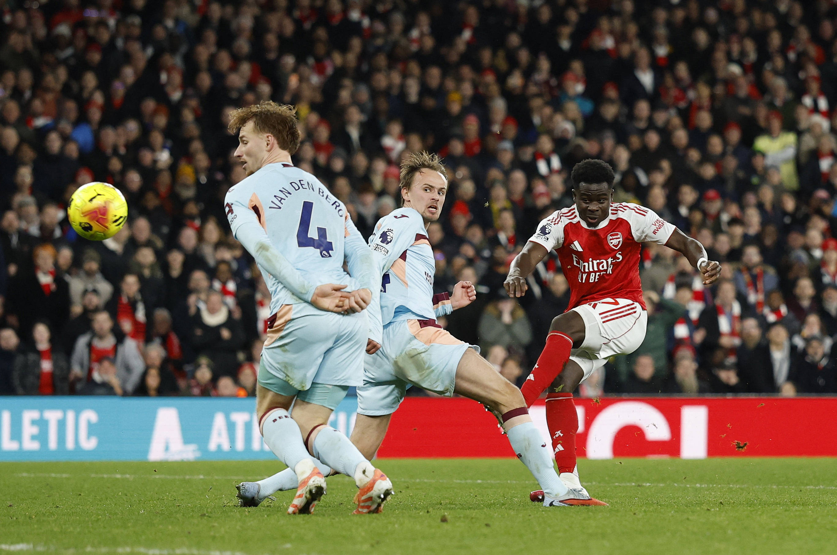 包含赛后欧篮联焦点战，阿森纳再遭质疑，引发热议，细节决定成败的词条