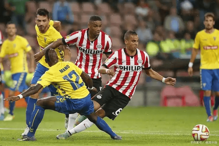 葡超清晨再迎强敌；巴黎圣日耳曼止住颓势；主帅态度——媒体盛赞；轮换策略成焦点的简单介绍